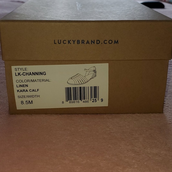 Sandals - Picture 6 of 9